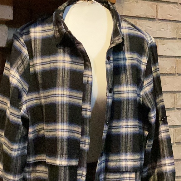 Plaid Long cardigan style button-down Shirt - Picture 2 of 7